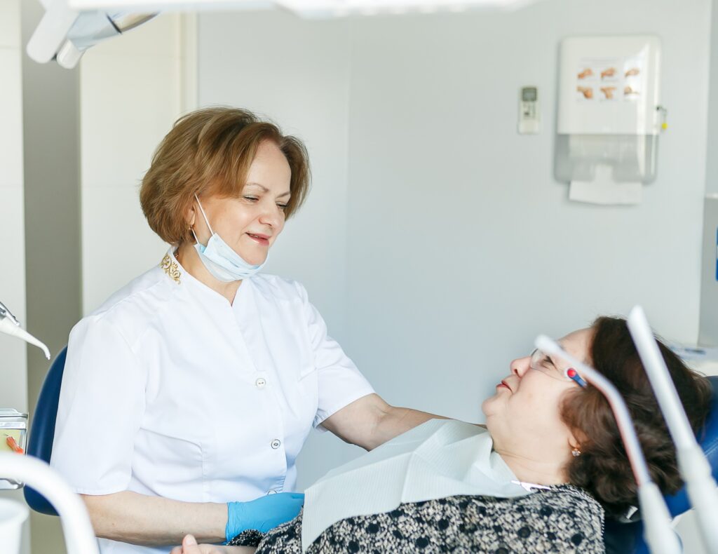 Регулярные стоматологические осмотры и диагностика